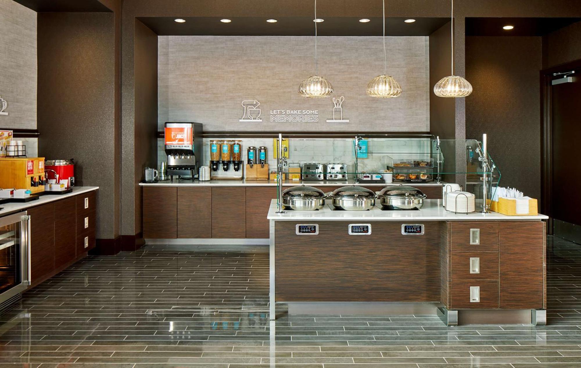 Hampton Inn & Suites Atlanta-Midtown, Ga Exterior photo