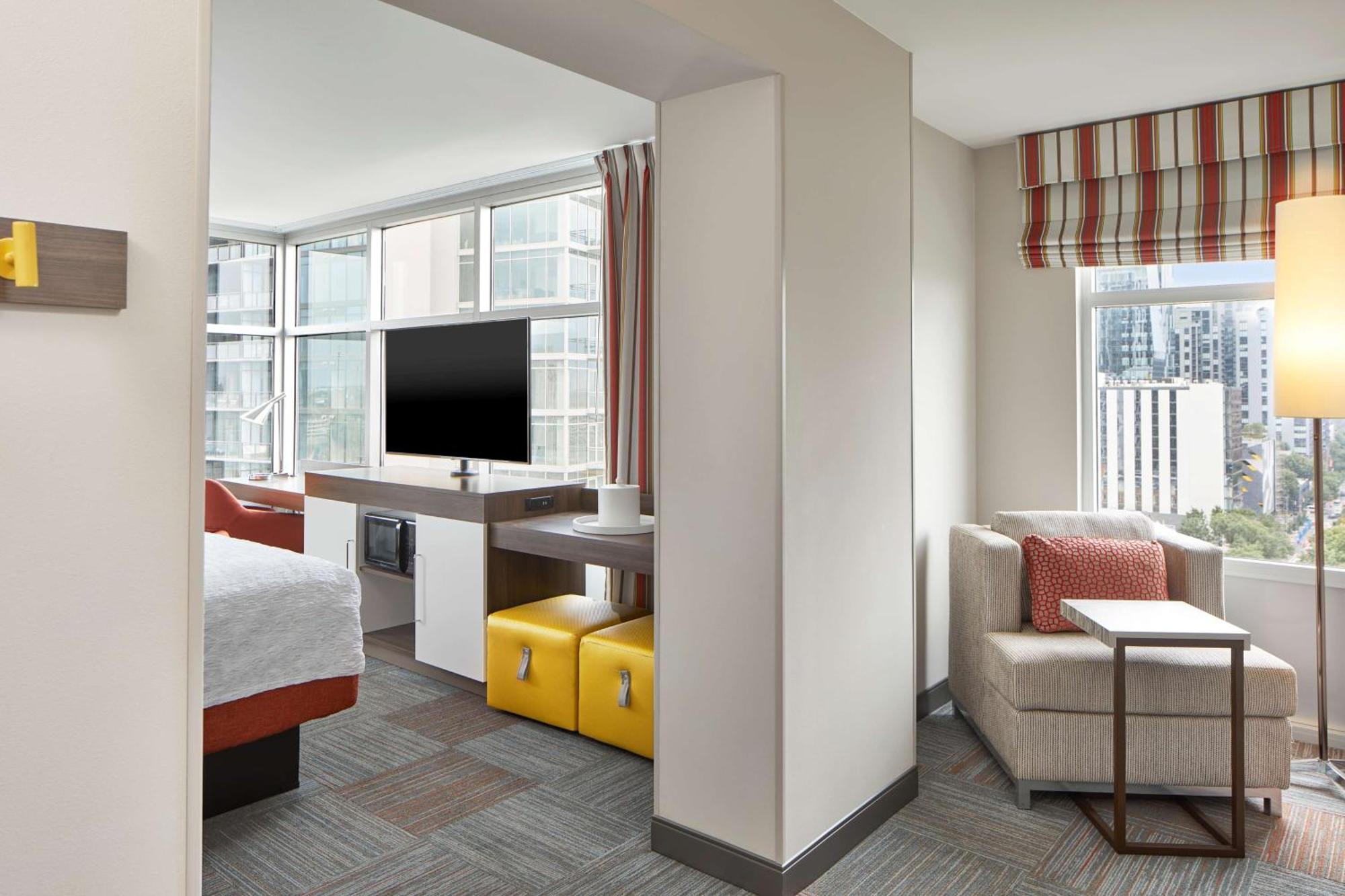 Hampton Inn & Suites Atlanta-Midtown, Ga Exterior photo