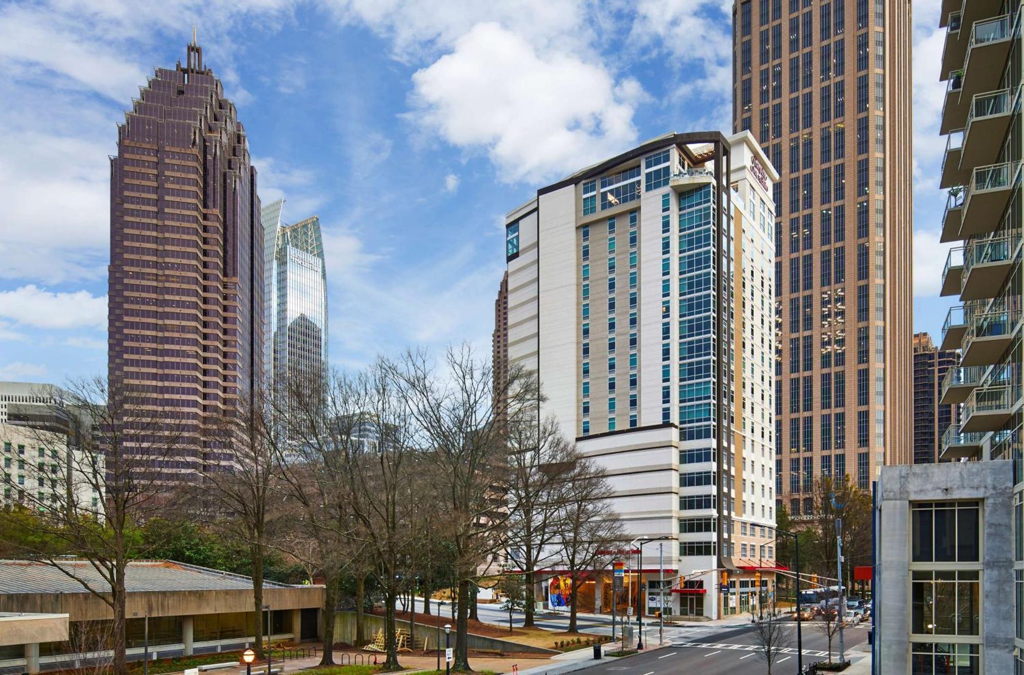 Hampton Inn & Suites Atlanta-Midtown, Ga Exterior photo